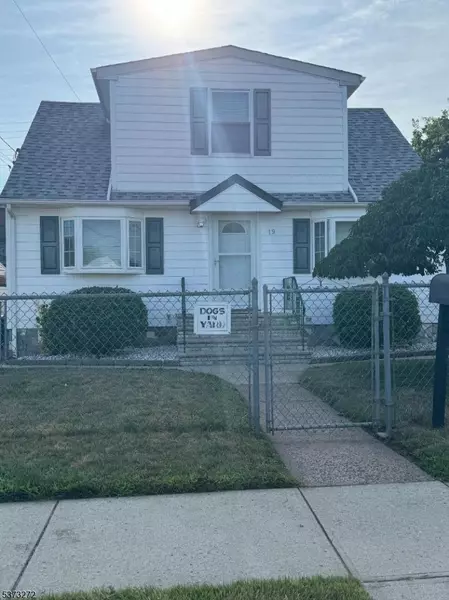 19 Louis Dr, Clifton City, NJ 07011