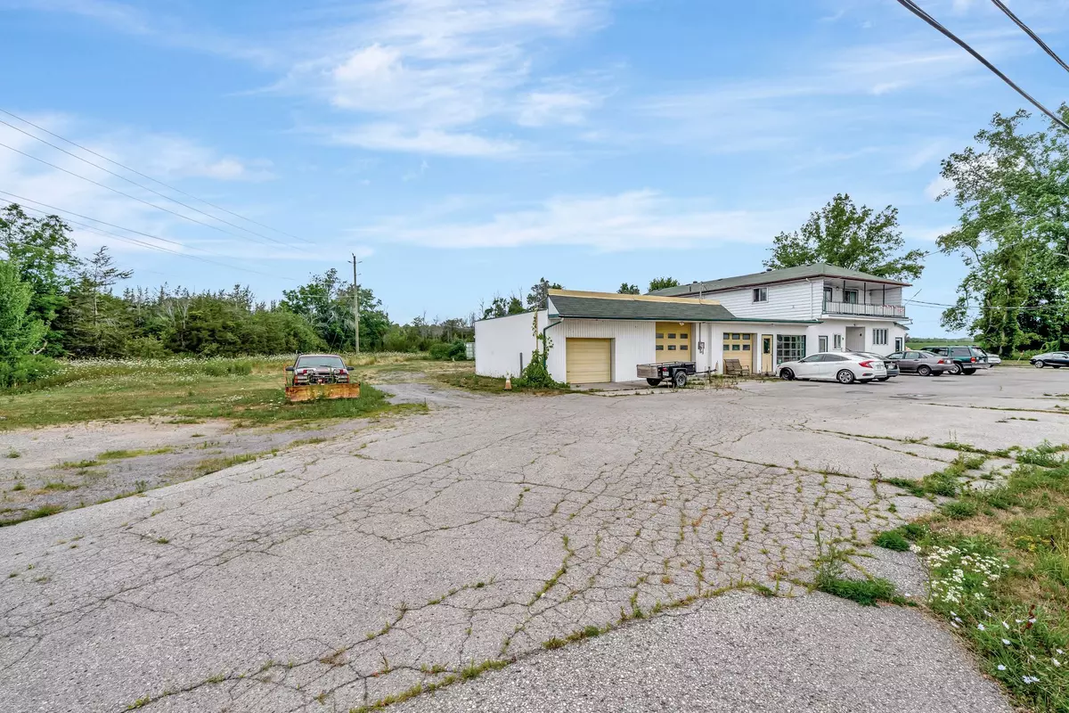 Quinte West, ON K8B 5P5,22556 Loyalist Parkway N/A