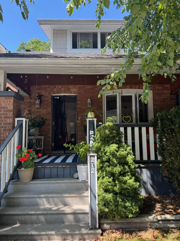 212 Bingham AVE, Toronto E02, ON M4E 3R5