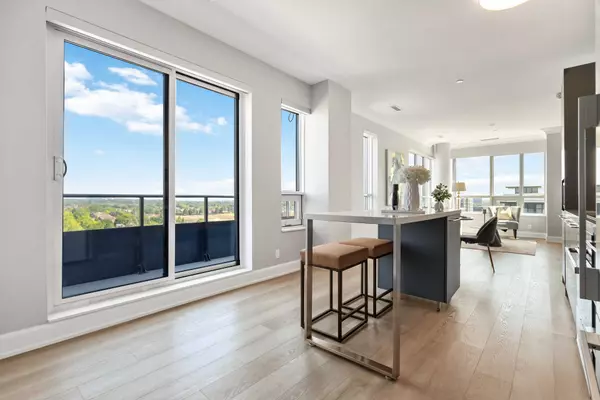 Markham, ON L3R 6M8,38 Water Walk DR #1018