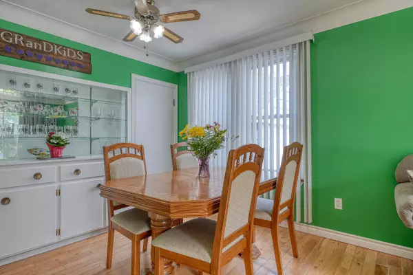 Central Elgin, ON N5R 5B3,193 Centennial AVE S