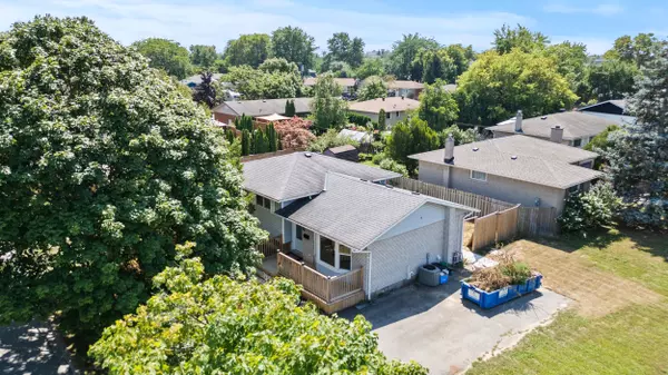 St. Catharines, ON L2M 6G8,15 Ancaster BLVD #1