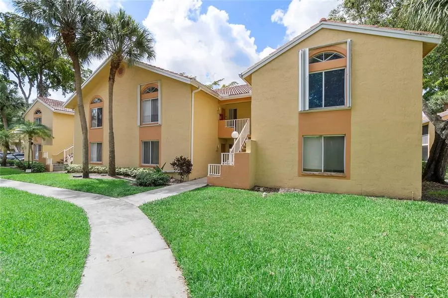 1030 CORAL CLUB DR #1030, Coral Springs, FL 33071