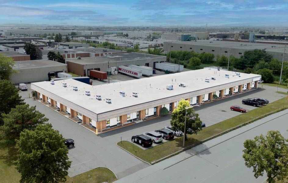 2708* Rena RD, Mississauga, ON L4T 3J9