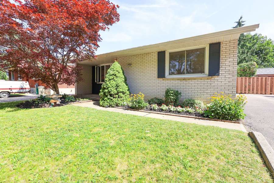 292 Redford CRES, Stratford, ON N5A 1P5