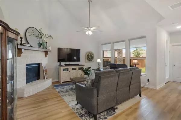 Denison, TX 75020,3913 Southbend Court