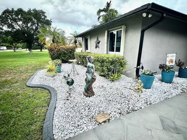 Southwest Ranches, FL 33332,4880 SW 186th Ave