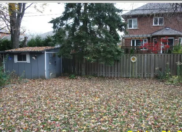 161 Church ST, Whitchurch-stouffville, ON L4A 4T6