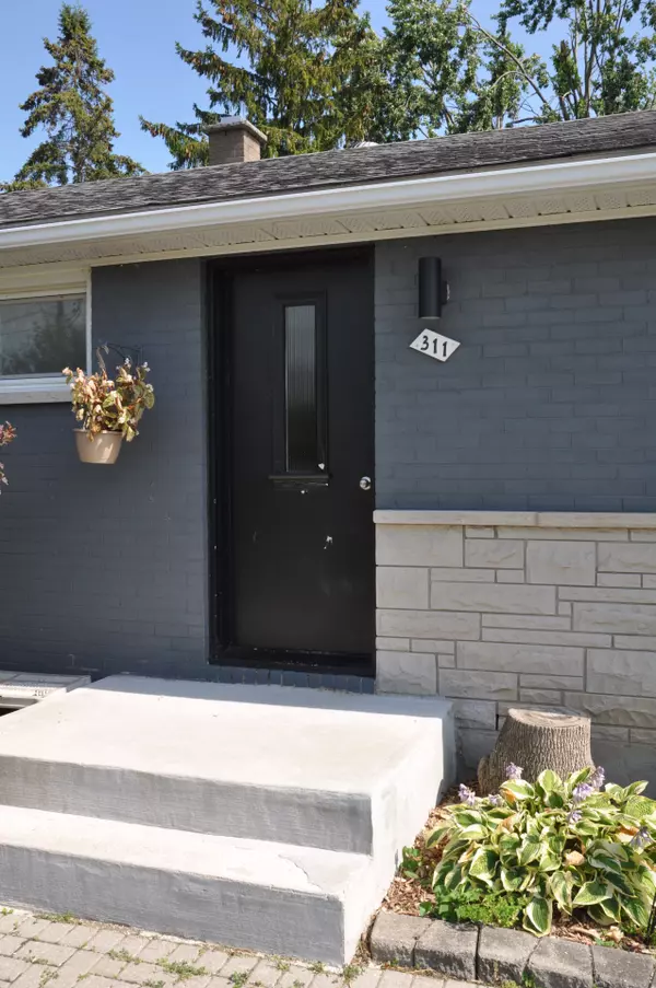 Orillia, ON L3V 1M4,311 James ST E