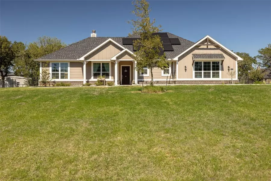 1127 Munn Road, Springtown, TX 76082
