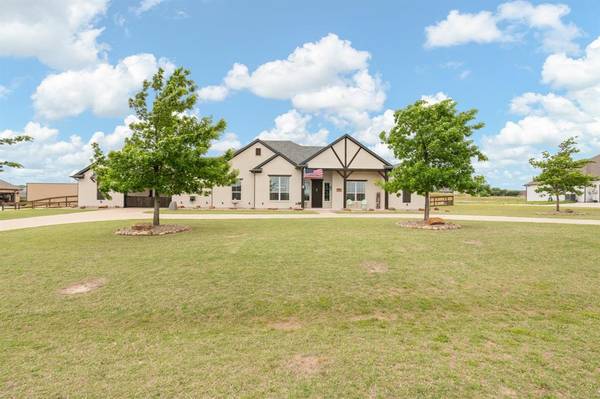 164 Palomino Court, Cresson, TX 76035