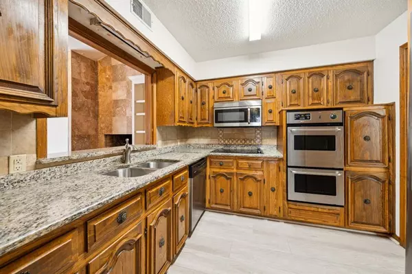 Dallas, TX 75254,7639 Dentcrest Drive
