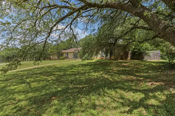 Keene, TX 76059,602 Greenbriar Avenue