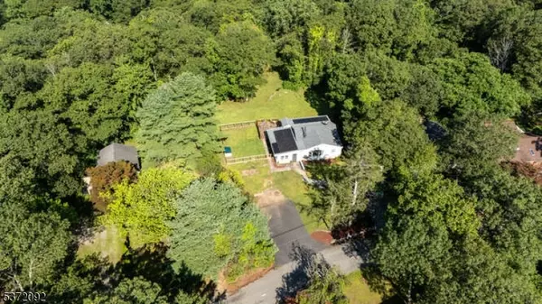 81 Hewitt Rd, West Milford Twp., NJ 07421