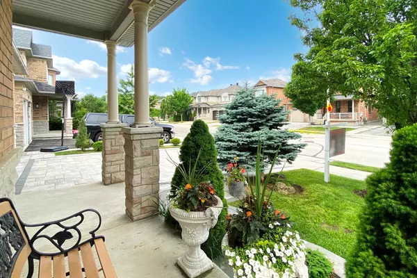 Vaughan, ON L4J 8R7,241 Summeridge DR