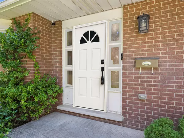 Waterloo, ON N2L 5M3,444 Stillmeadow CIR