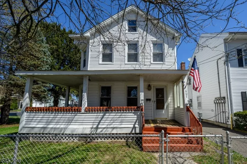 667 Seminary Ave, Rahway City, NJ 07065