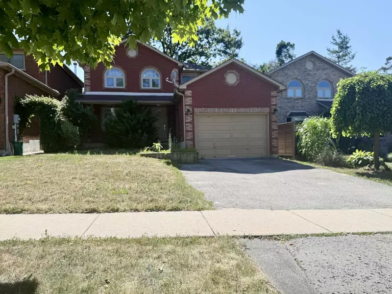 29 Irwin DR, Barrie, ON L4N 7A6