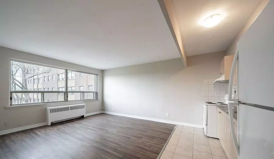 468 Ottawa ST #124C, Hamilton, ON L8H 4A6