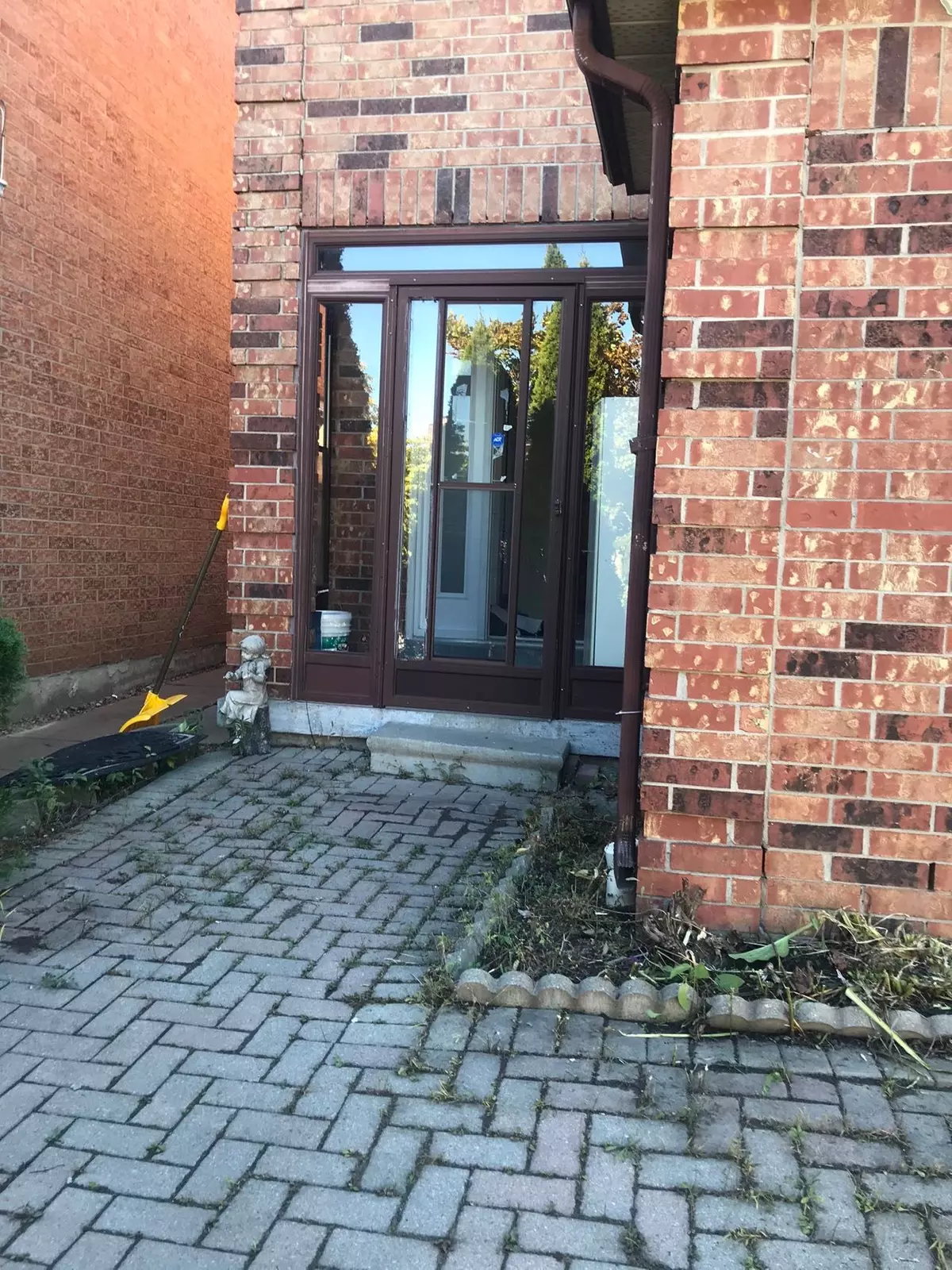Toronto E07, ON M1V 3H6,68 Lansbury DR