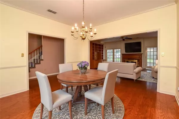 Shreveport, LA 71106,319 Buttonwood Circle