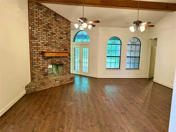 Bonham, TX 75418,2103 Pecan Street