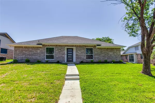 2312 Eastgate Drive, Carrollton, TX 75006