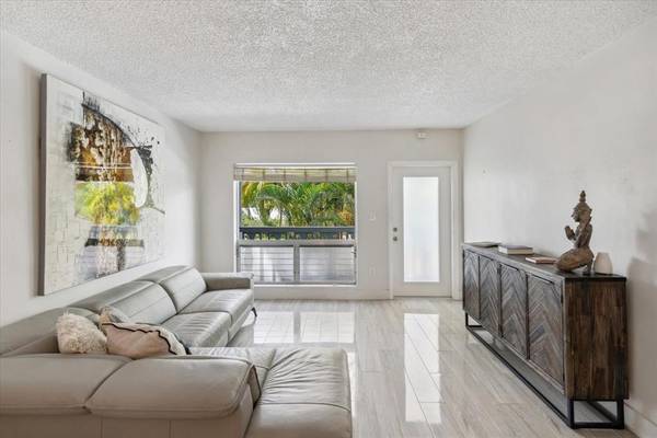 1125 NW 30th Ct #15, Wilton Manors, FL 33311