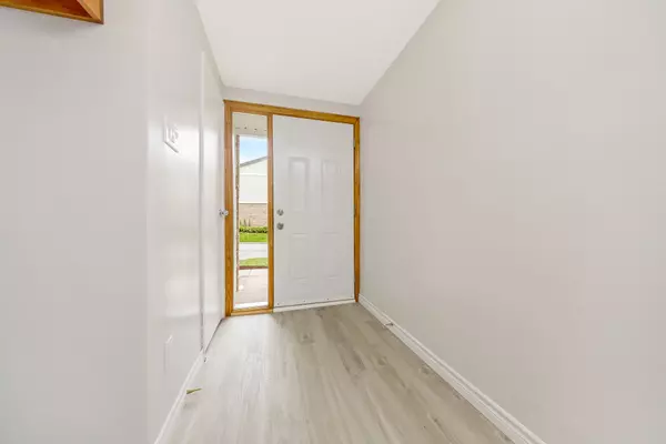 Milton, ON L9T 3Y9,341 Wilson DR #34