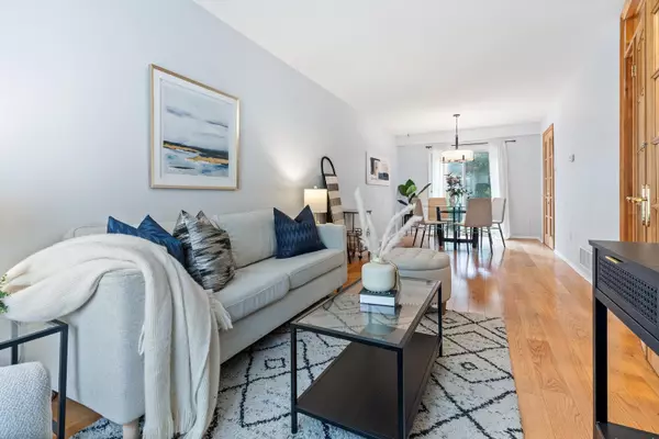 Mississauga, ON L5N 3E3,6441 Colebrook CRES
