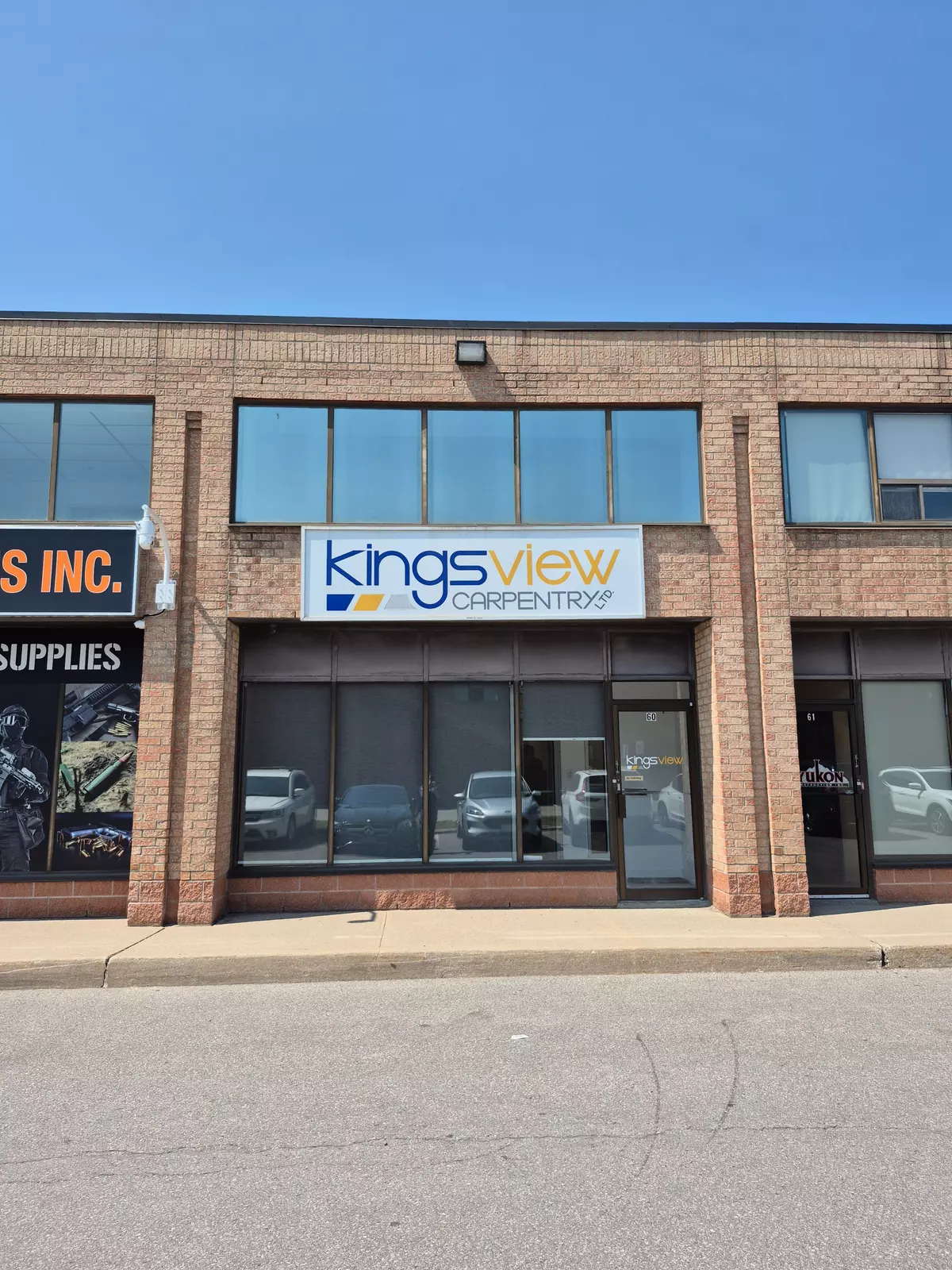 Vaughan, ON L4K 3T8,665 Millway AVE #60