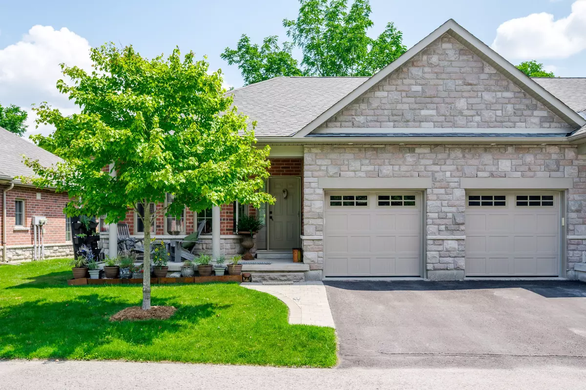 Selwyn, ON K0L 2H0,17 Wingett WAY
