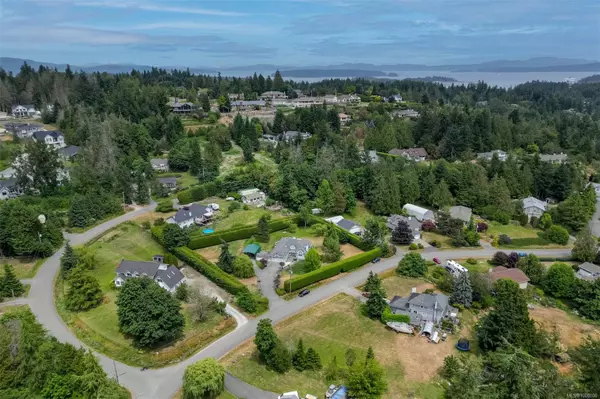 10978 Cedar Lane, North Saanich, BC V8L 5R1