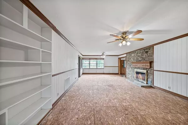 1011 E Connell Street, Breckenridge, TX 76424