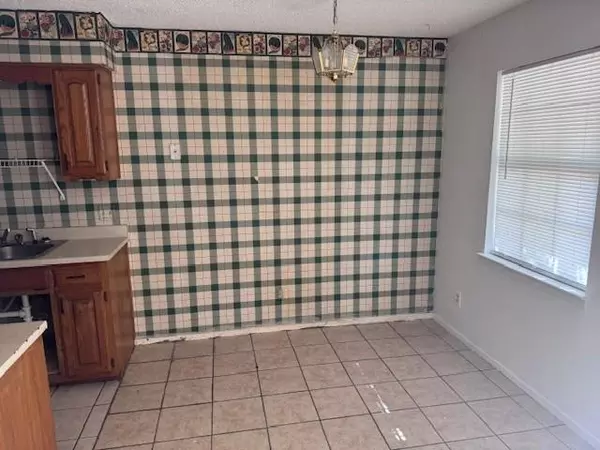 Paris, TX 75460,212 SE 16th Street
