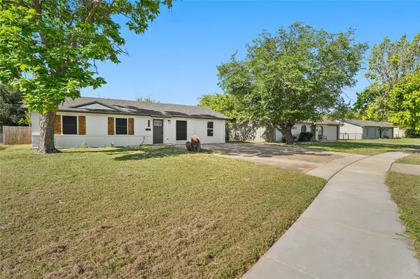 Grand Prairie, TX 75052,729 W Grenoble Drive