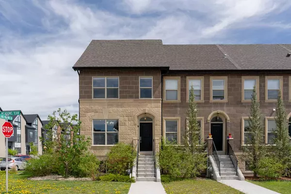 Calgary, AB T3P 0E8,6 Sage Meadows TER NW