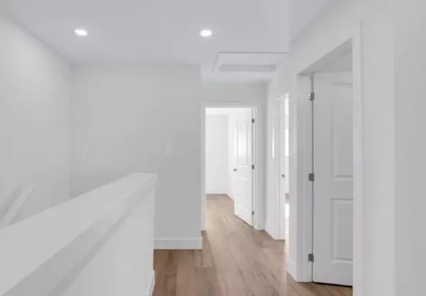 London North, ON N6G 3Y6,1595 Capri CRES #22
