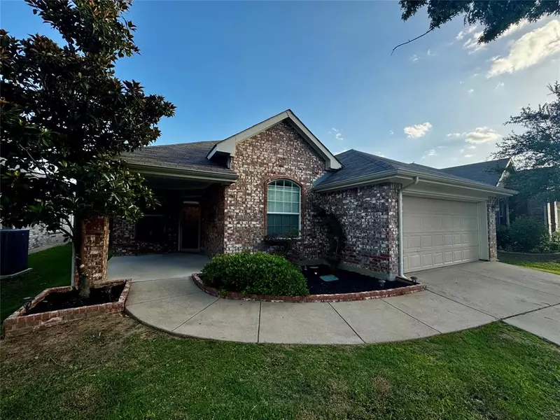 3952 Ringdove Way, Fort Worth, TX 76262