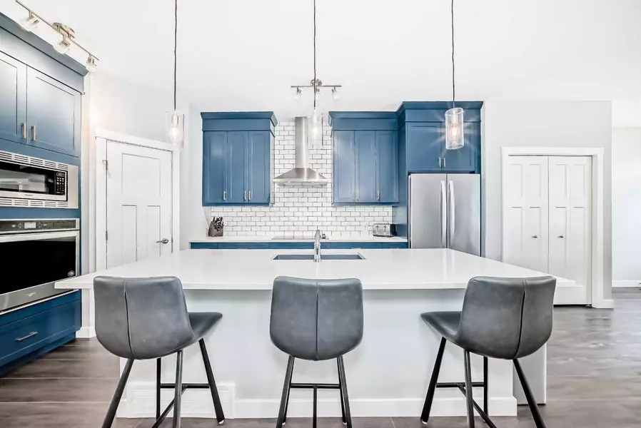 1073 Chinook Gate Heath SW, Airdrie, AB T4B 5E1