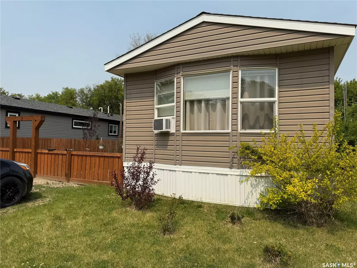 Watrous, SK S0K 4T0,404 8th AVENUE E #3