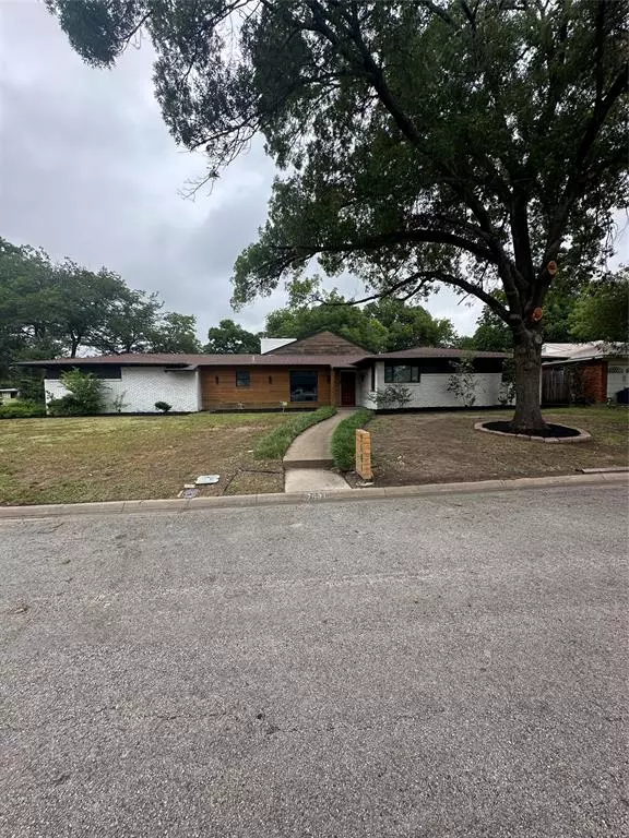 7601 Kevin Drive, Richland Hills, TX 76118