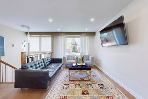 Mississauga, ON L5N 2B1,6119 Wabukayne CT