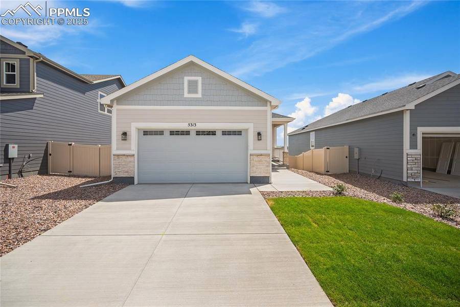 5313 Sidewinder DR, Colorado Springs, CO 80925
