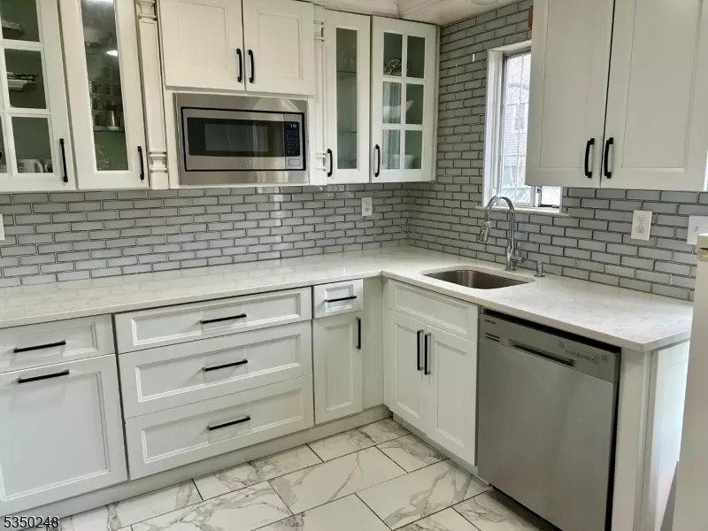 101 Liberty Ct, Hillside Twp., NJ 07205