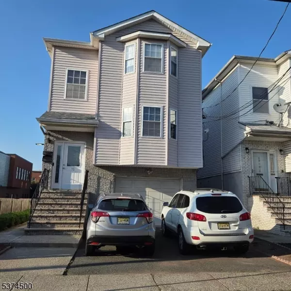 71 Hartford St, Newark City, NJ 07103