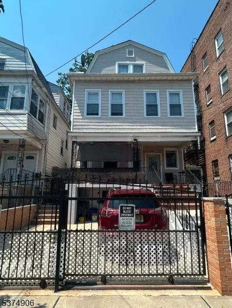 Newark City, NJ 07107,338 N 7Th St