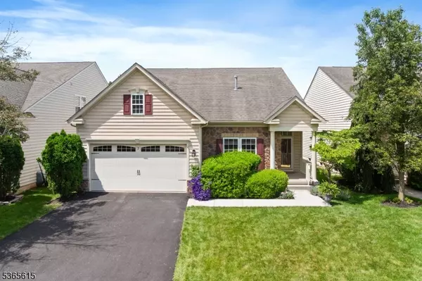 7 Thornton St, Hillsborough Twp., NJ 08844