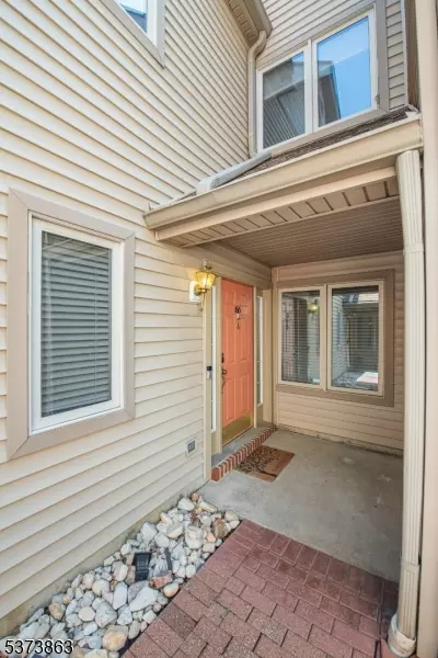 66 Sunrise Dr, Hanover Twp., NJ 07981