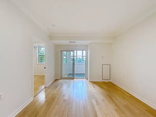 Aurora, ON L4G 0K1,15450 Yonge ST #210
